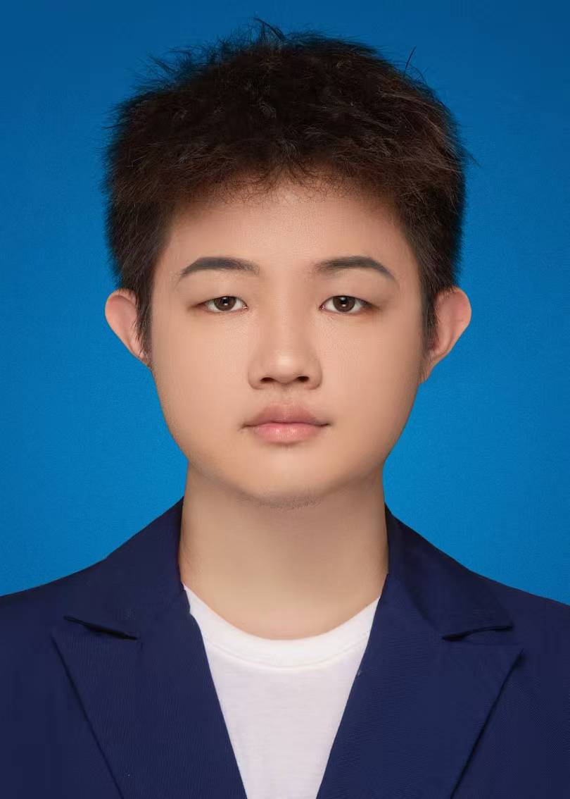 个人照片.jpg 个人照片.jpg